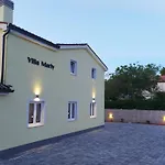 House Marly With Private Pool *