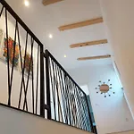 House Marly With Private Pool Vakantiehuis