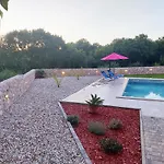 House Marly With Private Pool *