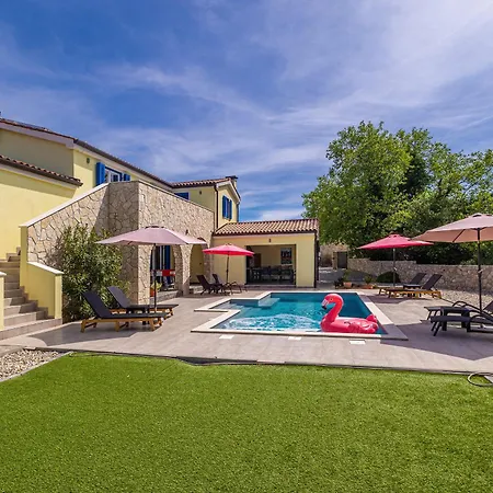House Marly With Private Pool Kras