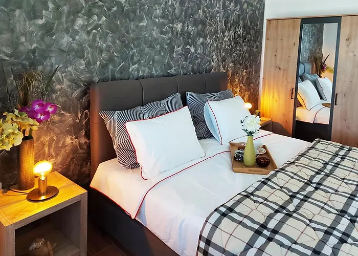 House Marly With Private Pool *