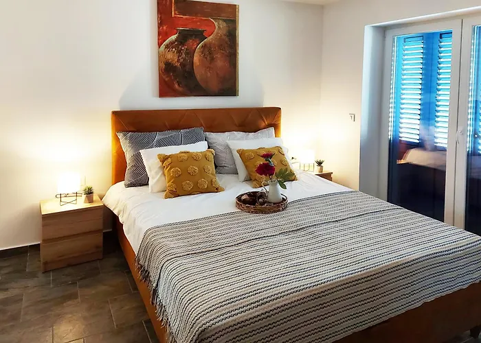 House Marly With Private Pool *