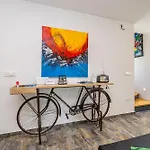 House Marly With Private Pool Hébergement de vacances