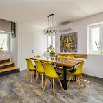 House Marly With Private Pool Kras