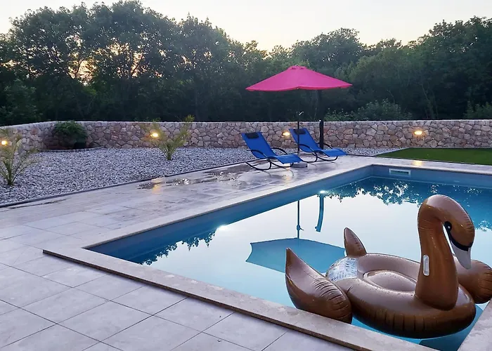 House Marly With Private Pool 度假居 Kras