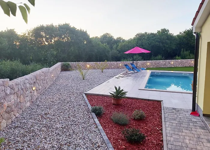 House Marly With Private Pool *